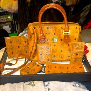 MCM 7 piece set